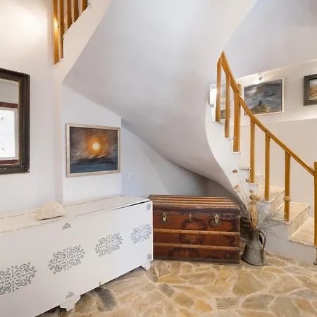 4-bdrms Bright アパート