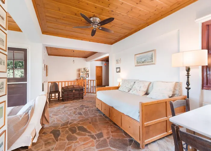 Διαμέρισμα 4-bdrms Bright Κατούνα