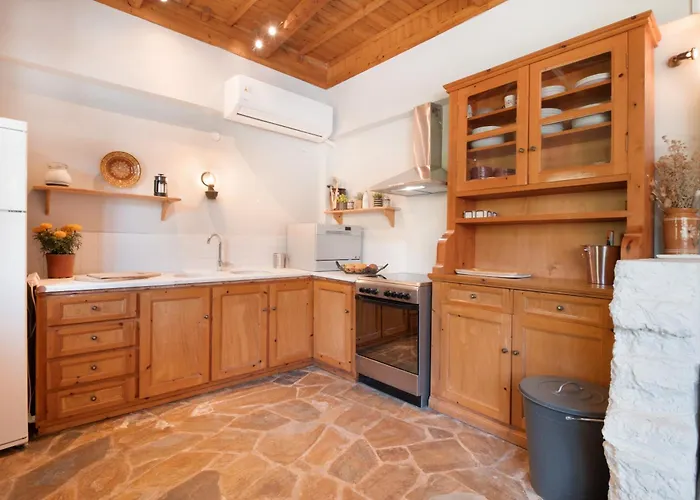 4-bdrms Bright * Κατούνα